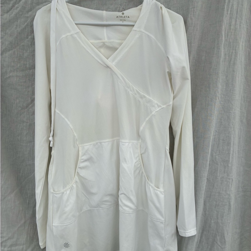Athleta Cream Athleisure Short, V neck Dress
